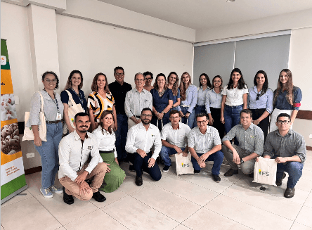 DDG Day Avicultura em Umuarama: impulsionando a eficiência e sustentabilidade na produção avícola paranaense - Image 1