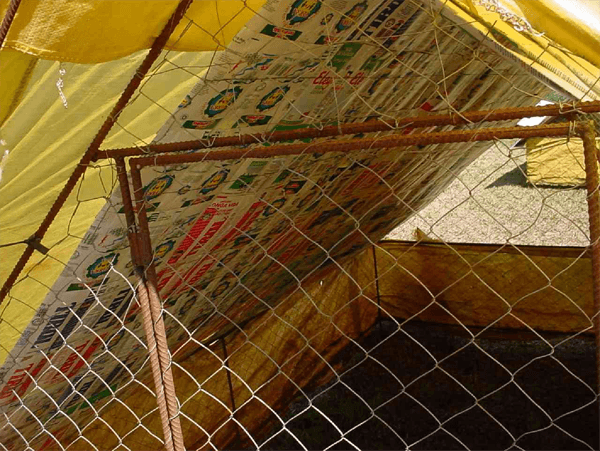 Cobertura de Abrigos de Aves Coloniais com Material Isolante Alternativo e Reciclável - Image 1