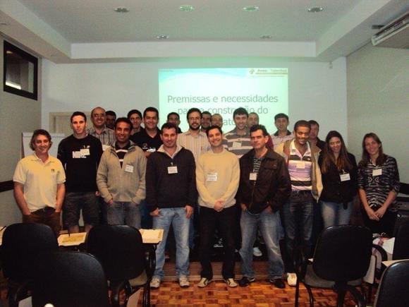 Turma de formandos do Curso de Produção Industrial de Pintos de Corte