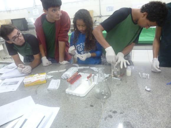 ALUNOS DA ETEC DE JUNDIAI