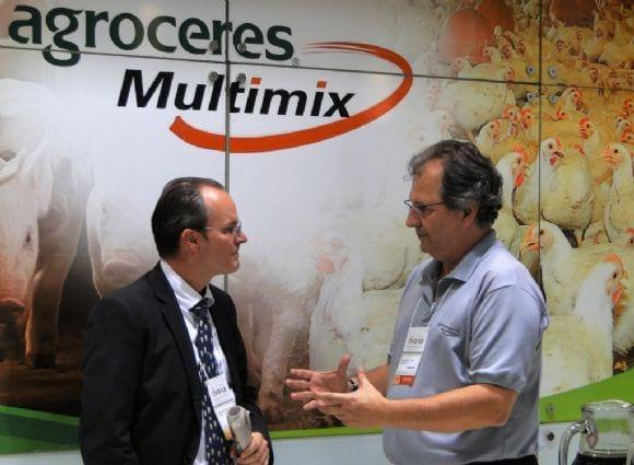 Visita do Prof Mallmann ao Stand Agroceres Multimix