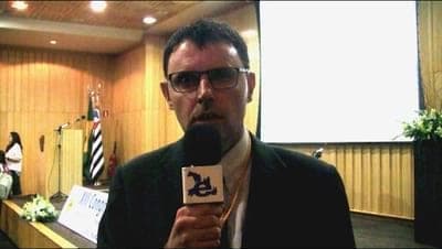Estratégias de vacinação em criações de alta densidade. Experiências na Ásia, Europa e Estados Unidos.