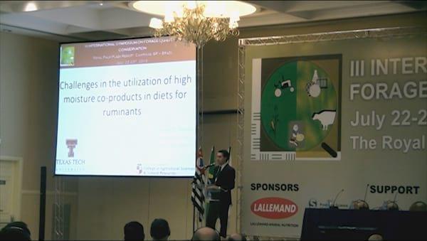 Desafios na utilização de co-produtos de alta umidade em dietas para ruminantes. Jhones O. Sarturi (Texas Tech University)
