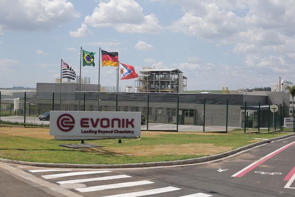 Evonik comemora 70 anos no Brasil e conquistas na região América Central e do Sul - Image 1