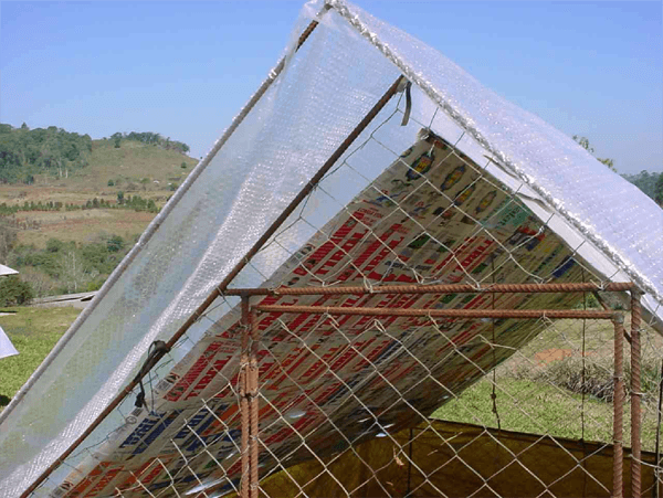 Cobertura de Abrigos de Aves Coloniais com Material Isolante Alternativo e Reciclável - Image 4